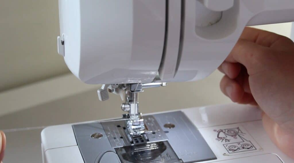 Guide to Threading Your Sewing Machine