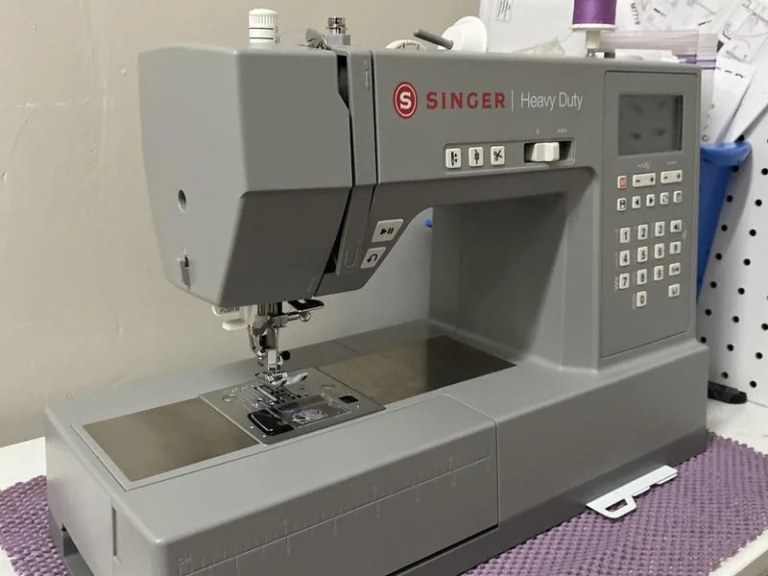 Honest SINGER Heavy Duty 6800C Computerized Sewing Machine Review for Home Sewists